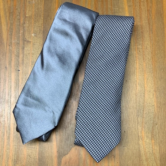 Set of 2 Silver and Houndstooth 2” Skinny Ties H&M - Picture 1 of 4